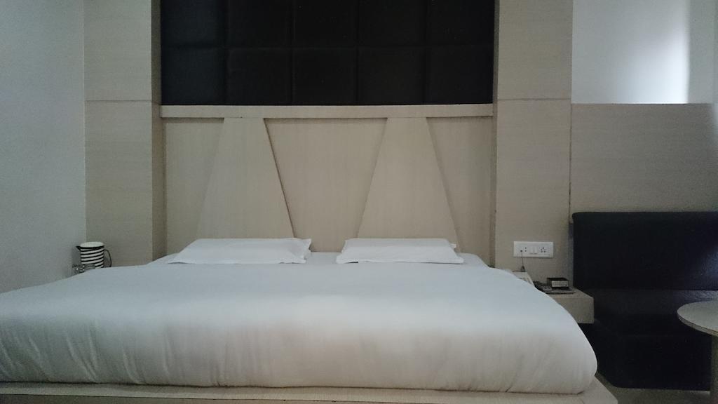 Hotel Maharaja Katra  Εξωτερικό φωτογραφία