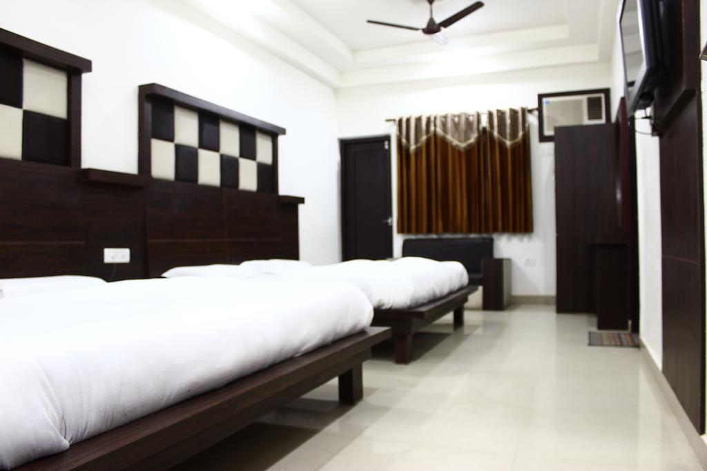 Hotel Maharaja Katra  Δωμάτιο φωτογραφία