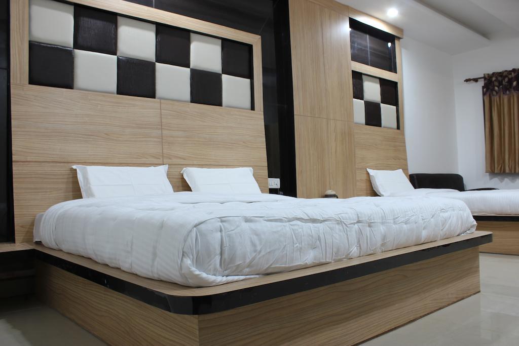Hotel Maharaja Katra  Δωμάτιο φωτογραφία